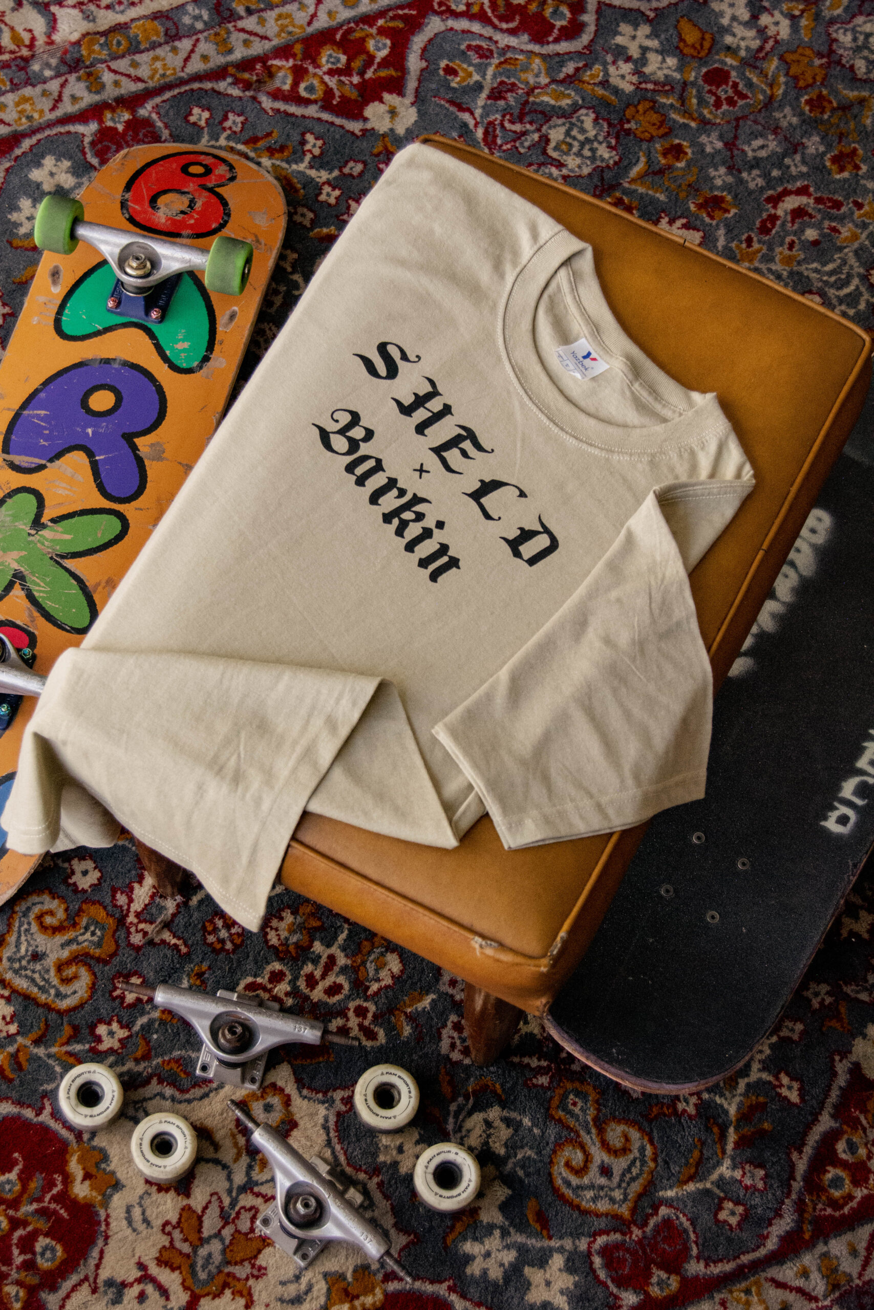 Remera SHELD x BARKIN